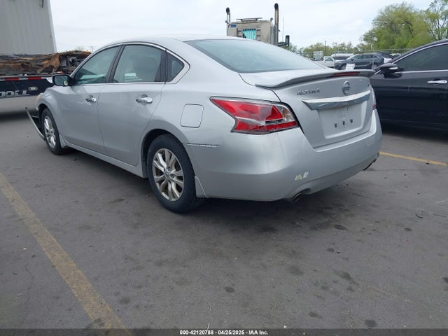 1N4AL3AP7FC113742 Nissan 2015
