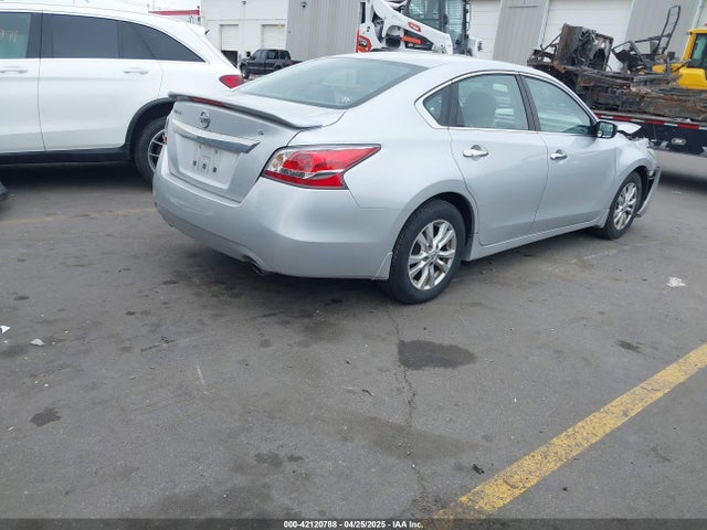 1N4AL3AP7FC113742 Nissan 2015