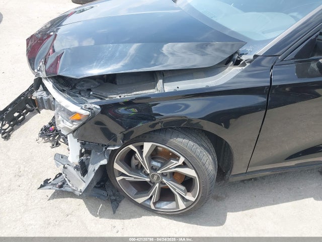 WAUBUDGY9PA036562 Audi 40 tfsi