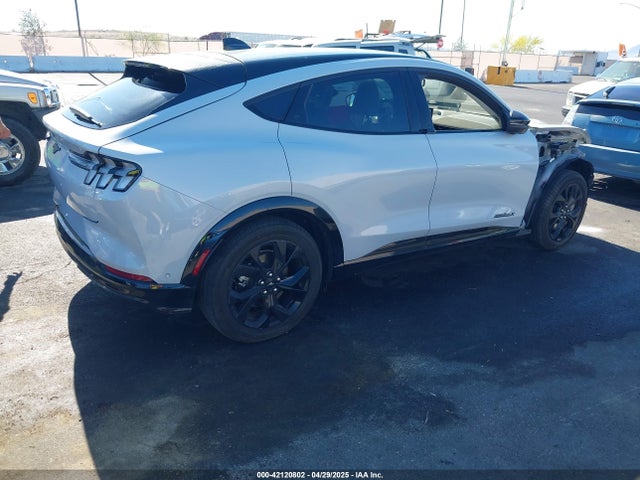 Ford Mustang Mach-e Premium 2023 3FMTK3R77PMA79744 Image 4