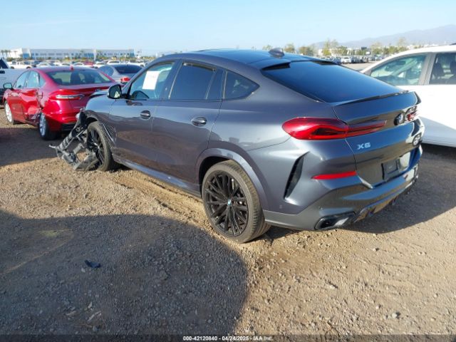 2021 BMW X6 5UXCY6C02M9G19805 Photo 2