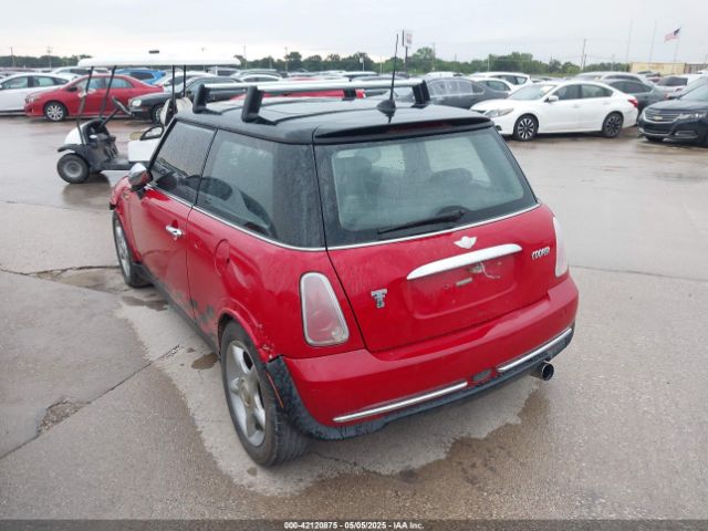 2005 MINI COOPER WMWRC33415TJ67372 Photo 2