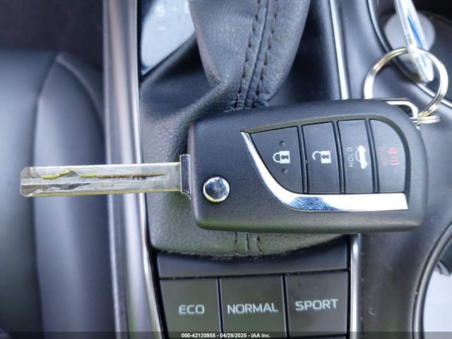 4T1G11BK8RU121389 Toyota CAMRY SE