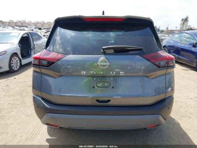 5N1BT3AA0PC883028 Nissan Rogue S Fwd