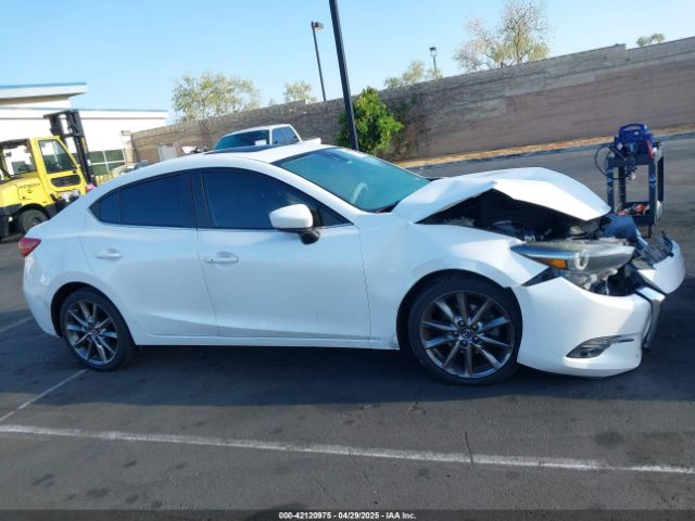 3MZBN1W31JM190601 Mazda Mazda3 Grand Touring