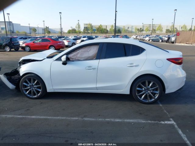 3MZBN1W31JM190601 Mazda Mazda3 Grand Touring