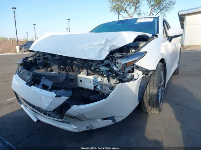 3MZBN1W31JM190601 Mazda Mazda3 Grand Touring