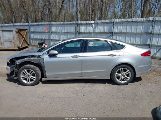 3FA6P0H77JR226390 Ford FUSION SE