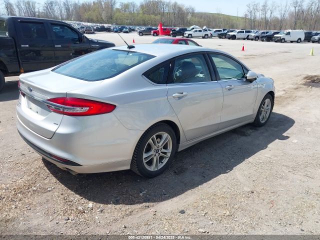 3FA6P0H77JR226390 Ford FUSION SE