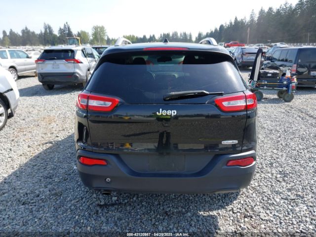 1C4PJLCB5GW208005 Jeep Cherokee Latitude