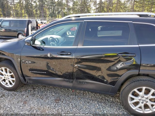 1C4PJLCB5GW208005 Jeep Cherokee Latitude