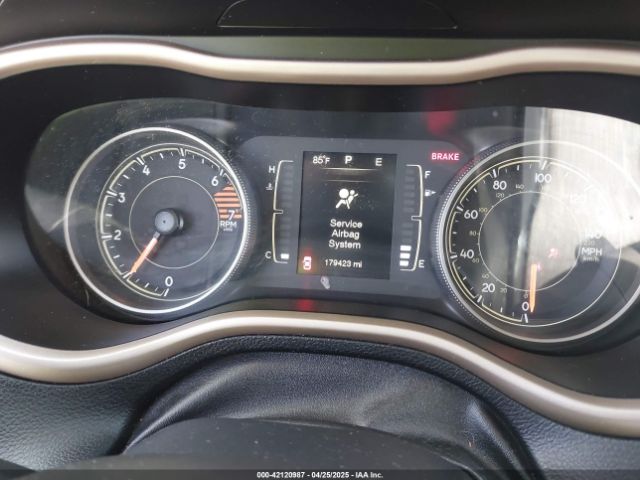 1C4PJLCB5GW208005 Jeep Cherokee Latitude