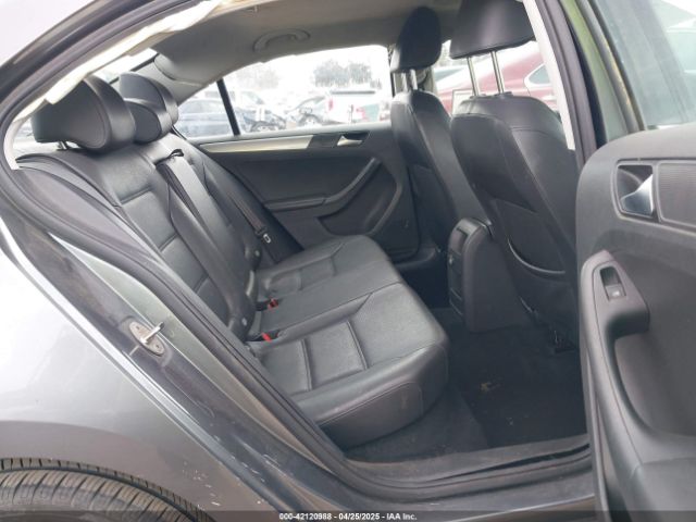 3VWDB7AJ1HM259923 Volkswagen Jetta 1.4t Se