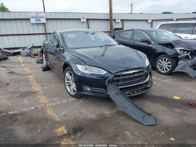 2013 TESLA MODEL S 5YJSA1CN9DFP26546 Photo 0