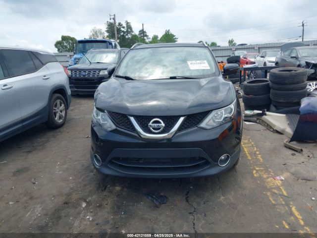 JN1BJ1CP9HW019565 Nissan Rogue Sport Sl