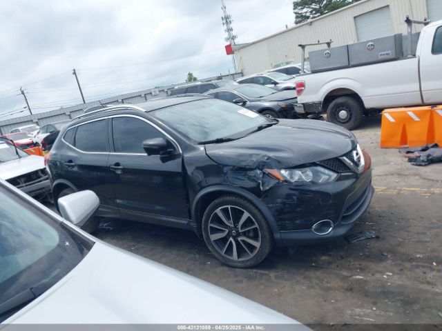 JN1BJ1CP9HW019565 Nissan Rogue Sport Sl