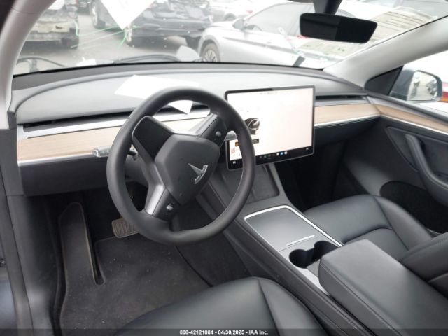 7SAYGDED3PF962583 Tesla Model Y Rwd