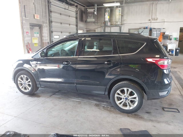 1FMCU0GD2HUB99305 Ford ESCAPE SE
