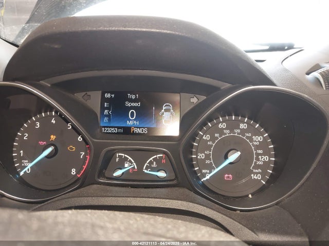1FMCU0GD2HUB99305 Ford ESCAPE SE