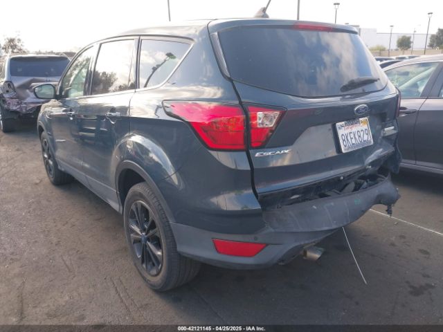 2019 FORD ESCAPE 1FMCU0GD7KUB32397 Photo 2