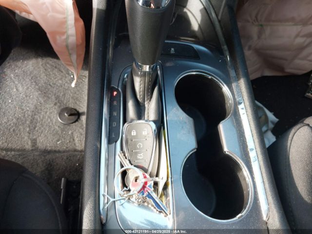 1G1ZD5ST7KF152897 Chevrolet MALIBU LT