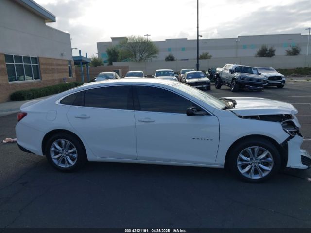 1G1ZD5ST7KF152897 Chevrolet MALIBU LT