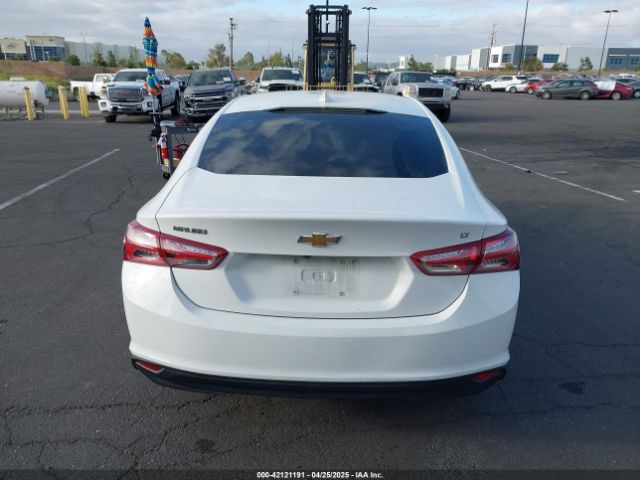 1G1ZD5ST7KF152897 Chevrolet MALIBU LT