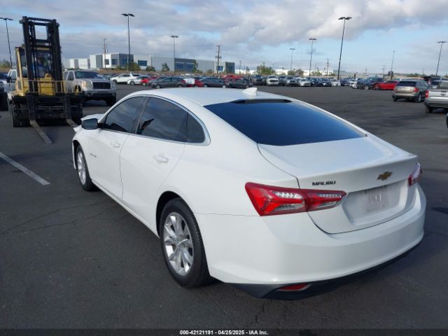 1G1ZD5ST7KF152897 Chevrolet MALIBU LT