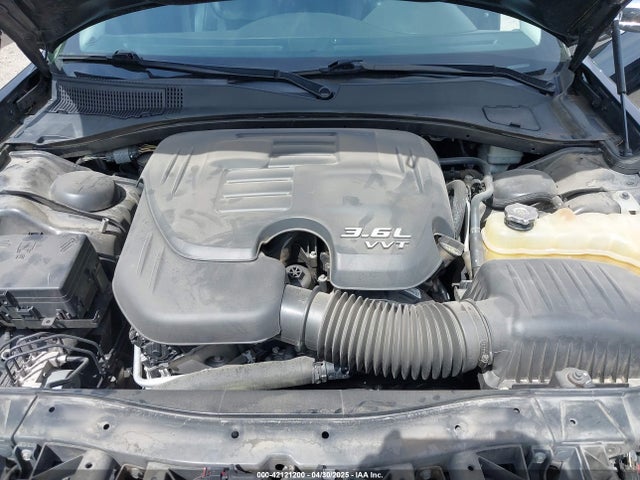 2C3CCAEG7FH818205 Chrysler 300C