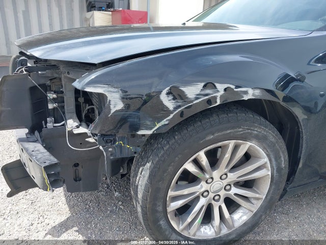 2C3CCAEG7FH818205 Chrysler 300C