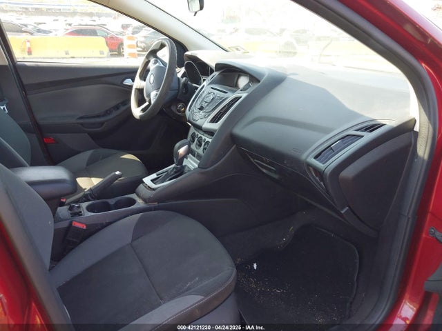 1FADP3F27EL312349 Ford FOCUS SE