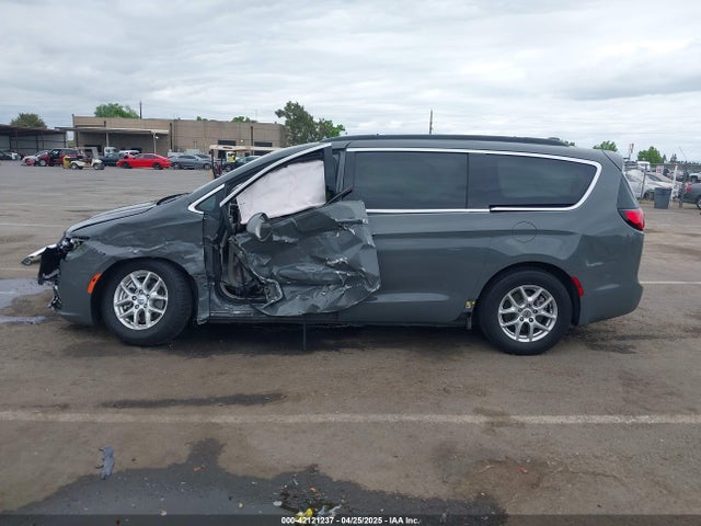 Chrysler Pacifica Touring L 2022 2C4RC1BG0NR150377 Image 15