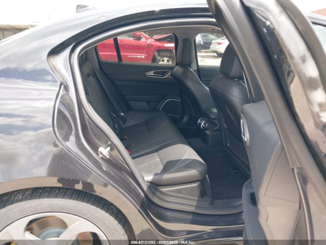 2017 ALFA ROMEO GIULIA ZARFAEBN6H7535596 Photo 7