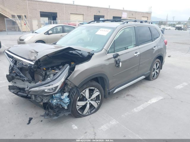 JF2SKAWC6KH495515 Subaru Forester Touring