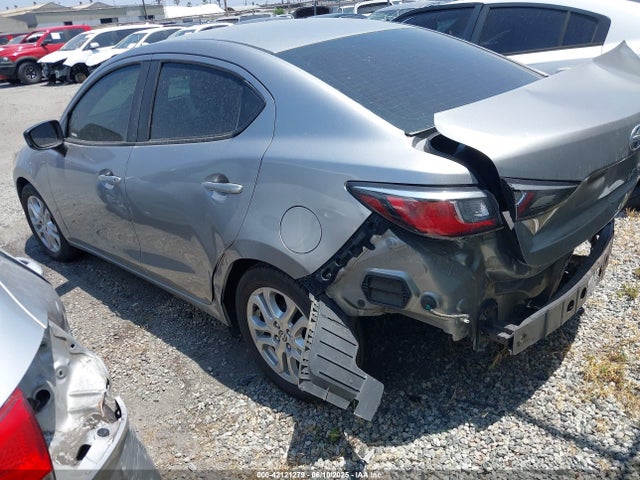 3MYDLBZV4GY134160 Scion IA