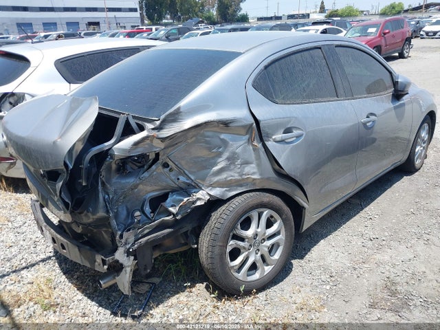 3MYDLBZV4GY134160 Scion IA