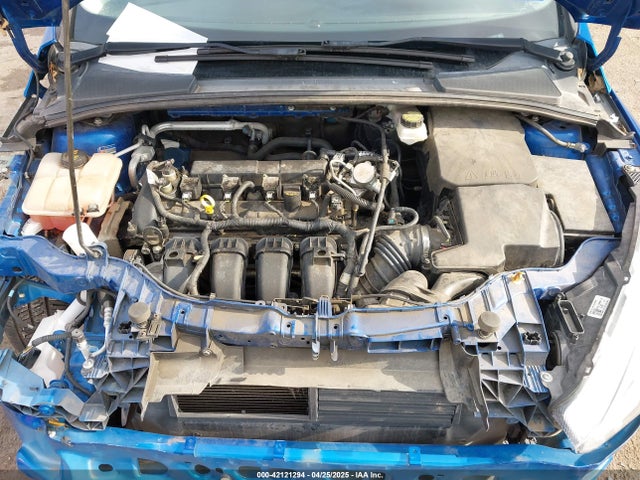 1FADP3F2XJL293337 Ford FOCUS SE