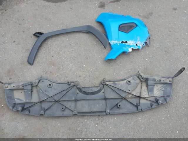 2T3H1RFV7MW120211 Toyota RAV4 LE
