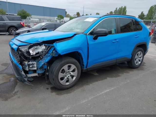 2T3H1RFV7MW120211 Toyota RAV4 LE