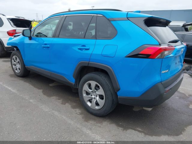 2T3H1RFV7MW120211 Toyota RAV4 LE