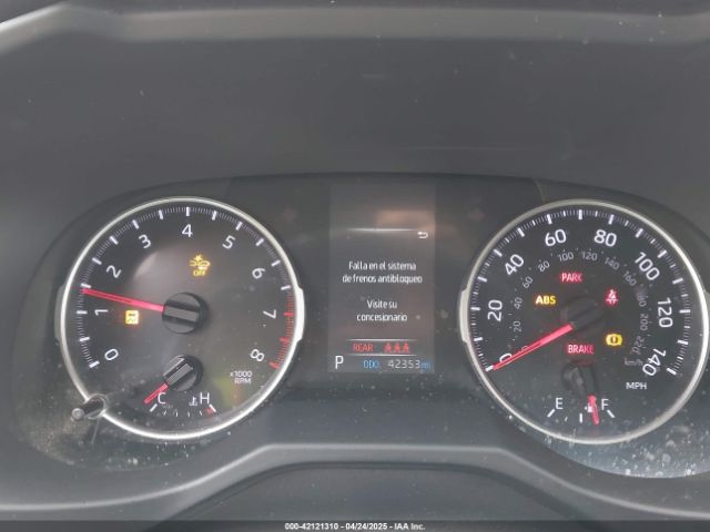2T3H1RFV7MW120211 Toyota RAV4 LE