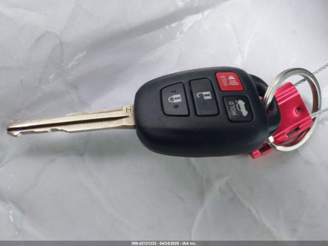 5YFBURHE0EP076364 Toyota COROLLA LE