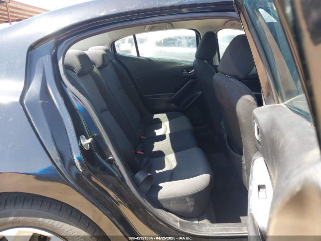 3MZBN1U7XHM115461 Mazda Mazda3 4-door Sport