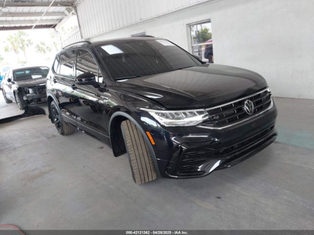 3VVCB7AX4RM106944 Volkswagen Tiguan 2.0t Se R-line Black