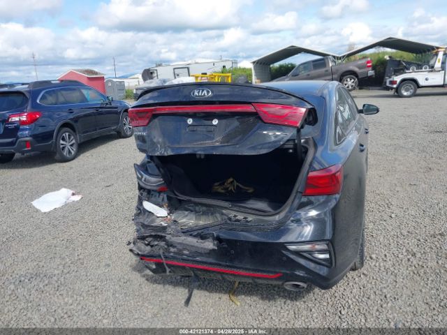 3KPF44AC0ME411572 KIA FORTE GT
