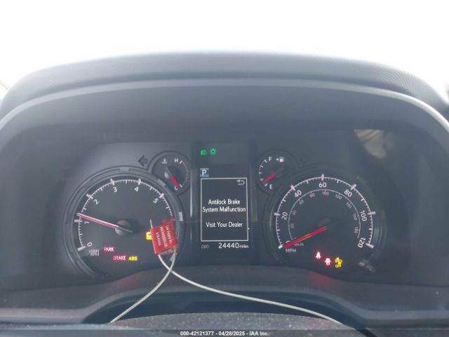 JTEMU5JR0N6039414 Toyota 4RUNNER SR5