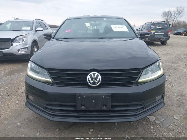 3VWD17AJ1JM222931 Volkswagen 1.8 tsi