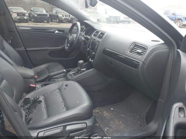 2018 VOLKSWAGEN JETTA 3VWD17AJ1JM222931 Photo 4