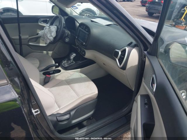 KNDJ23AU5M7756972 KIA SOUL LX