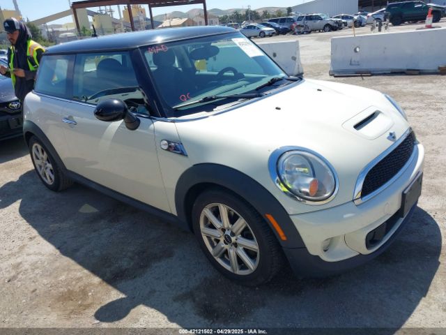 2011 MINI COOPER S WMWSV3C50BTY23450 Photo 0